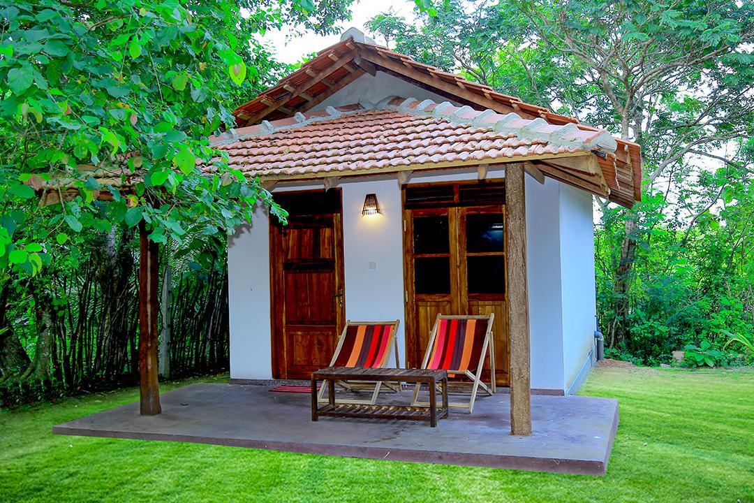 King'S Elephant Cabanas & Restaurant Tangalle Exteriör bild