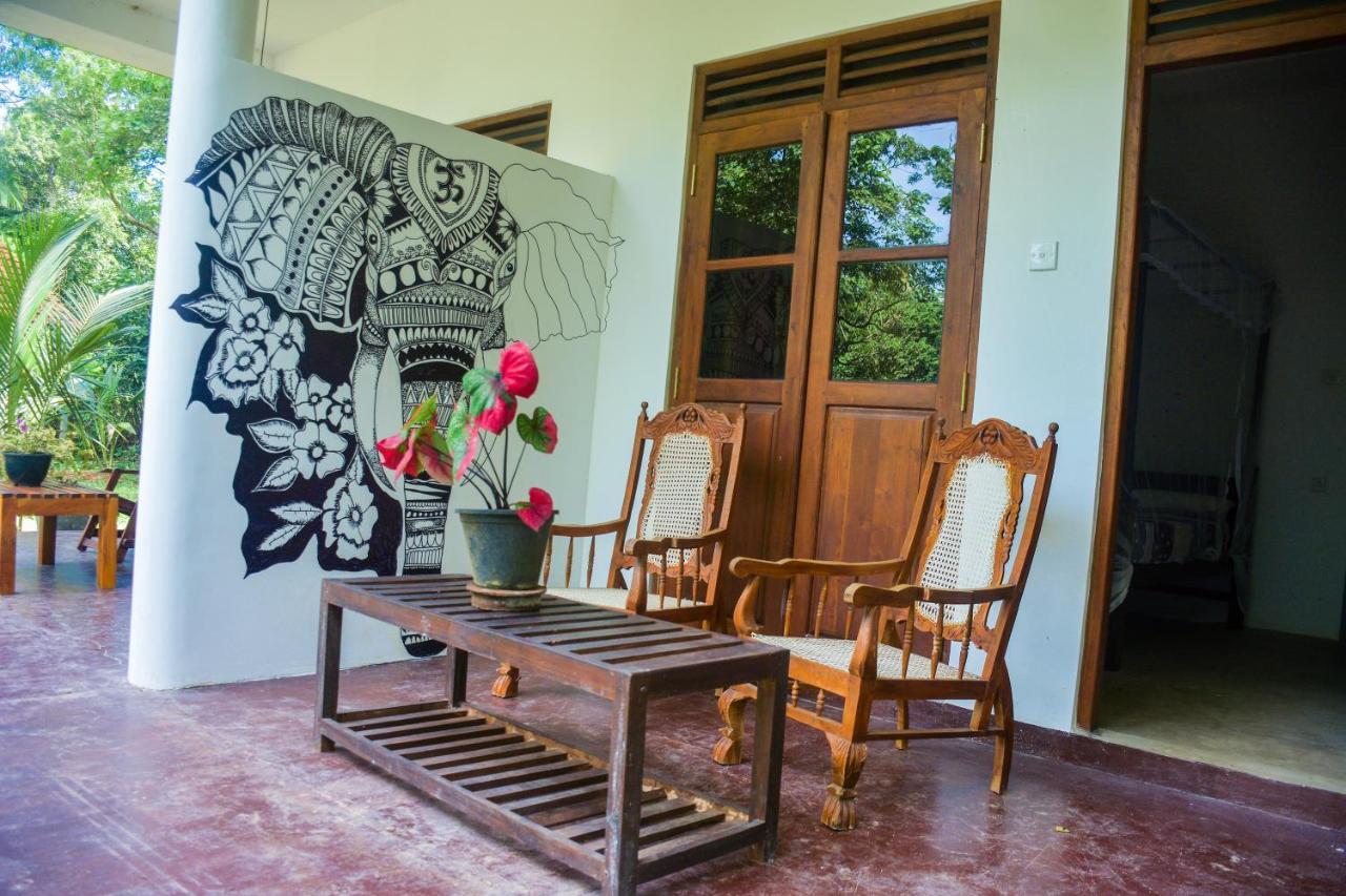 King'S Elephant Cabanas & Restaurant Tangalle Exteriör bild